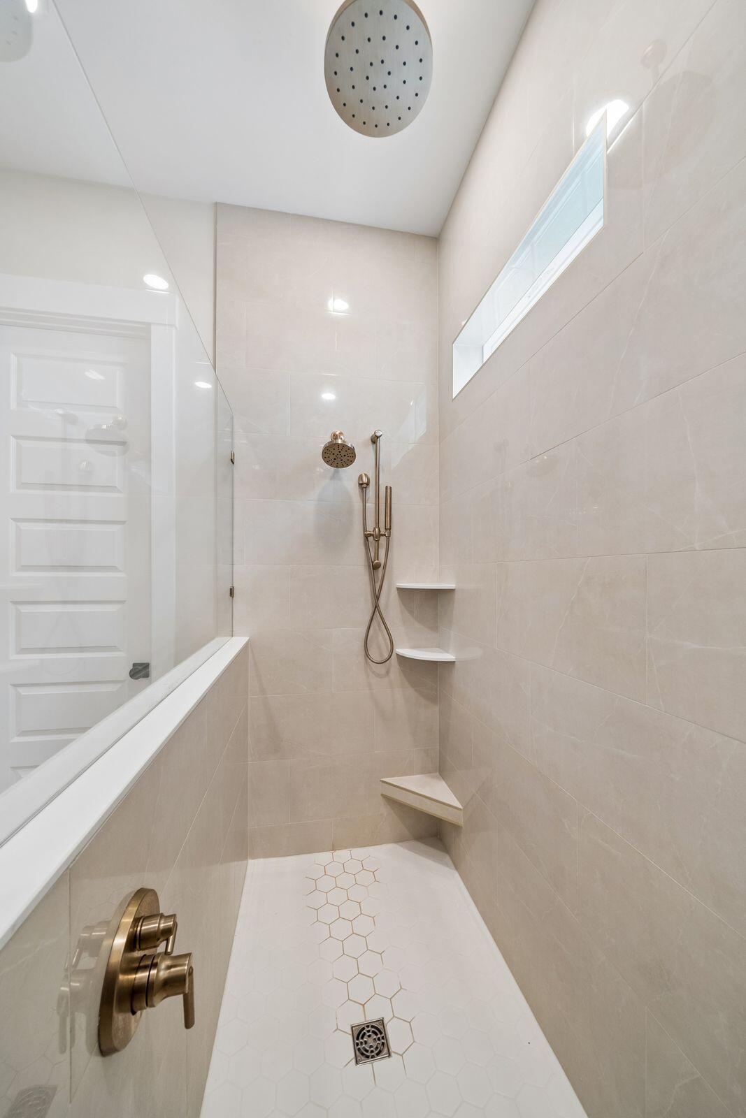 1427 Dahlia Drive