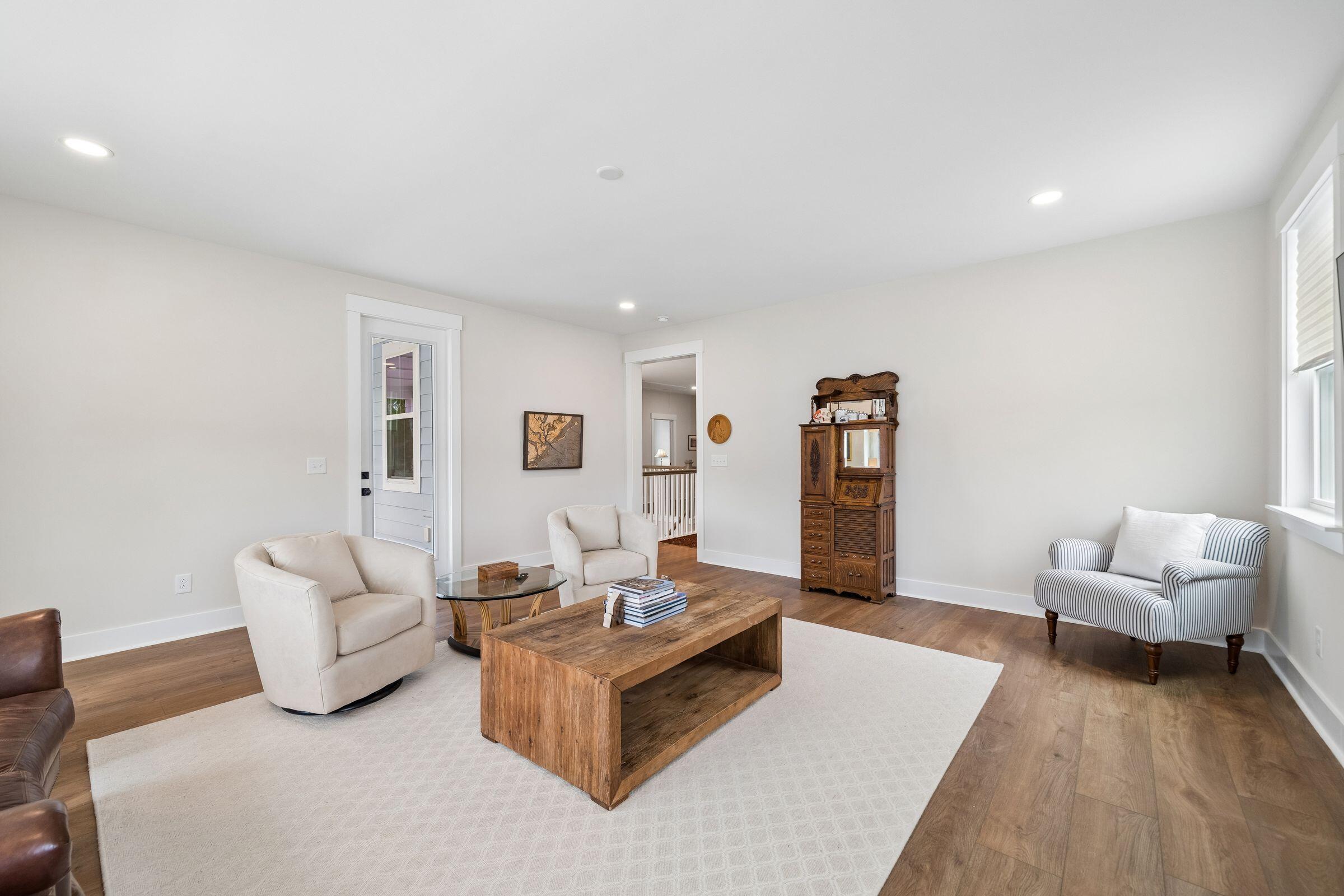 1427 Dahlia Drive