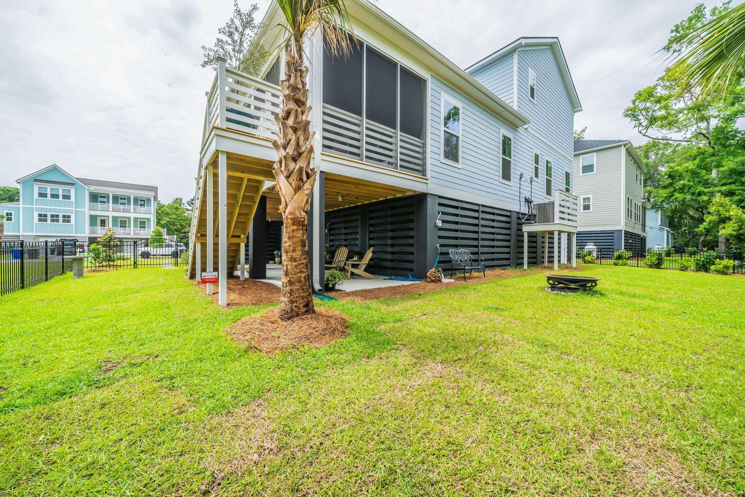 1427 Dahlia Drive