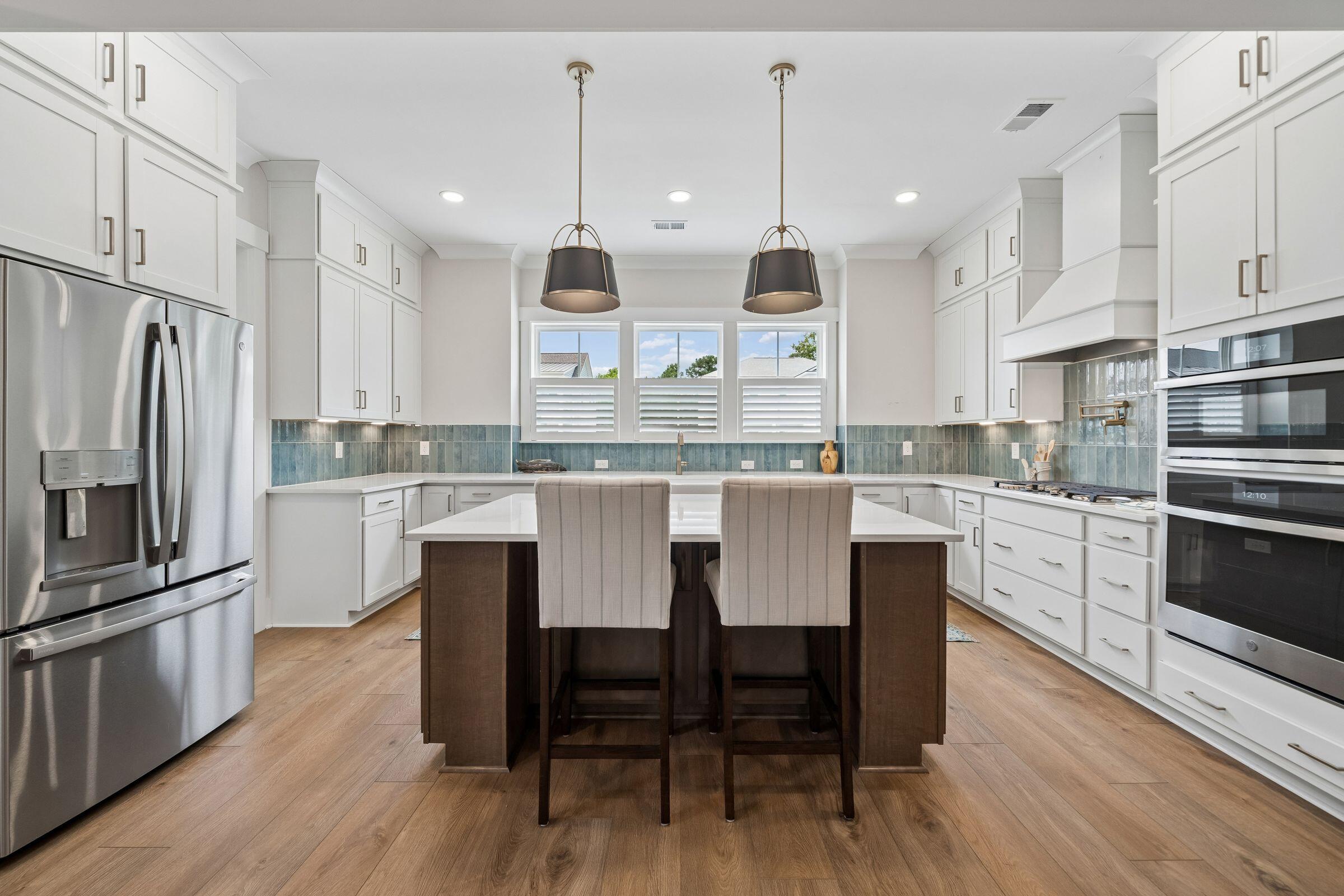 1427 Dahlia Drive