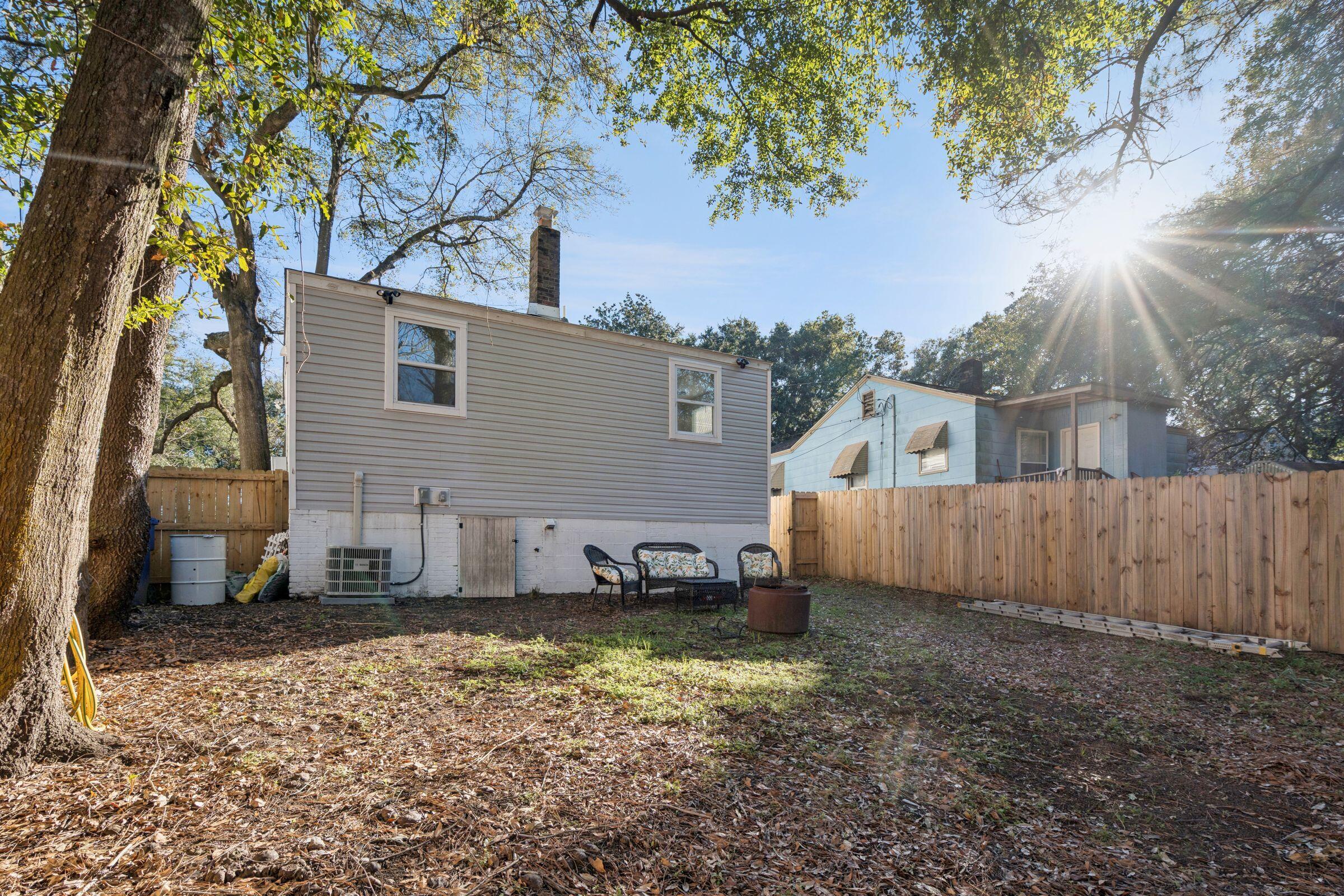 2384 Cambridge Avenue