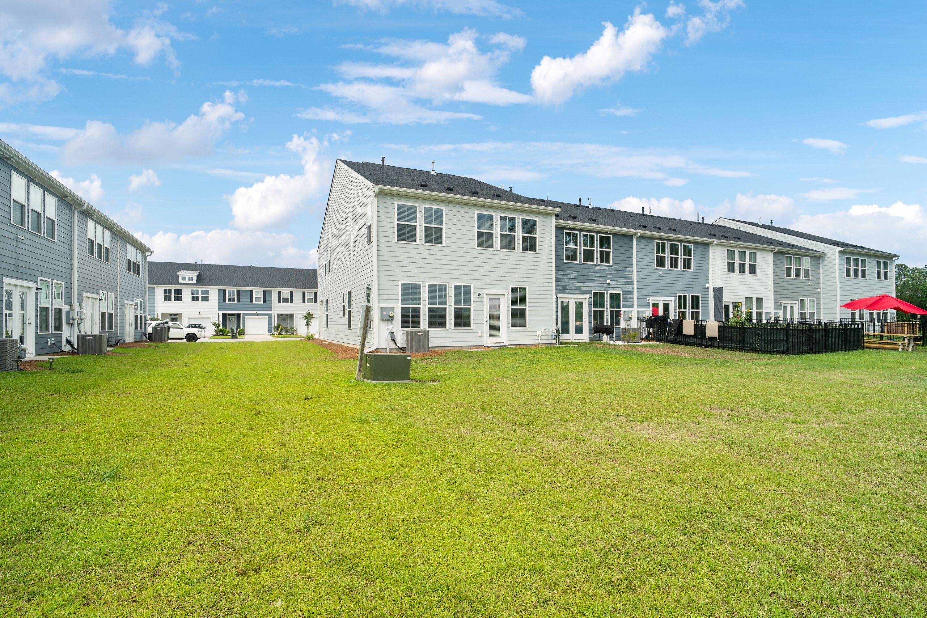 765 Trotters Lane