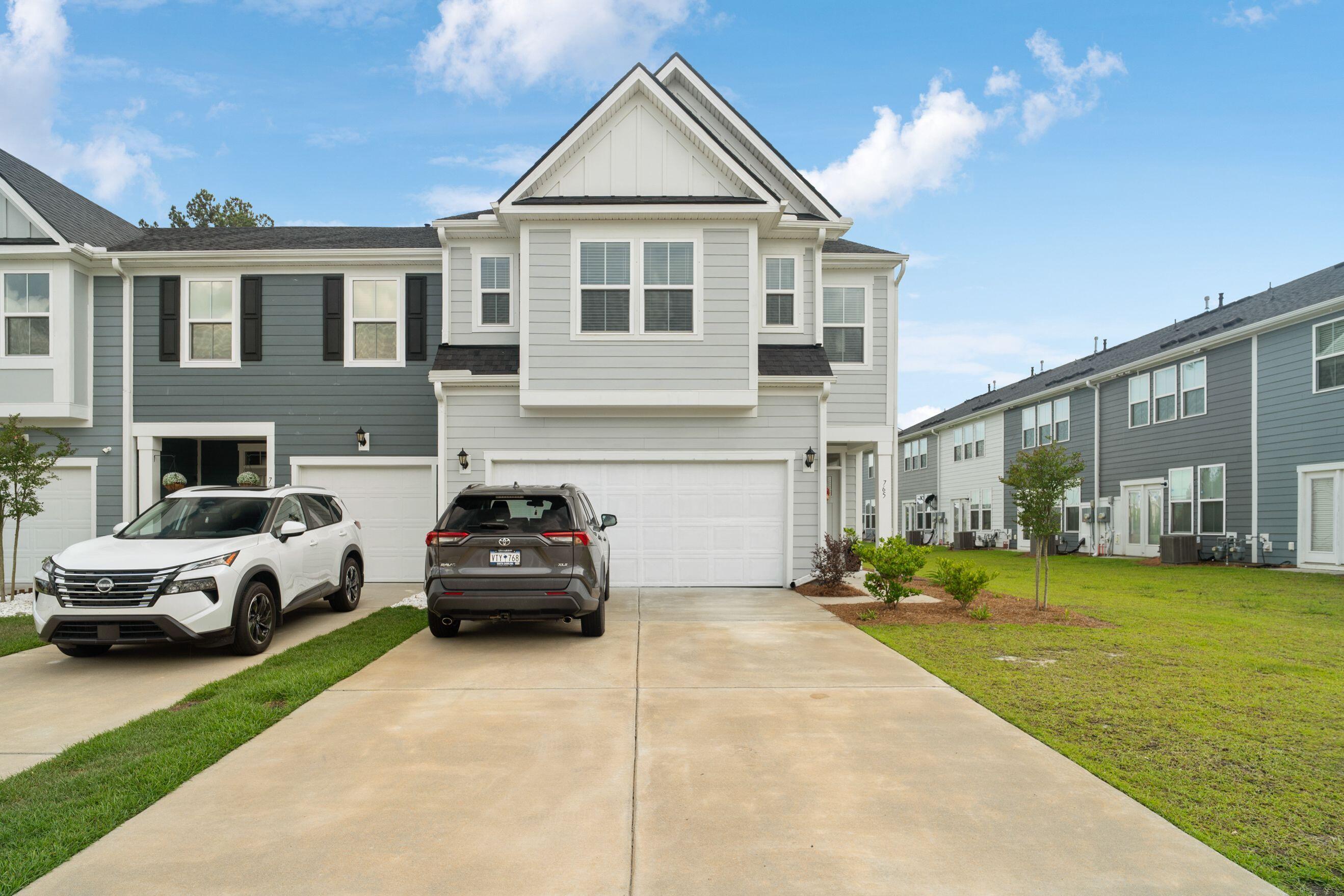 765 Trotters Lane