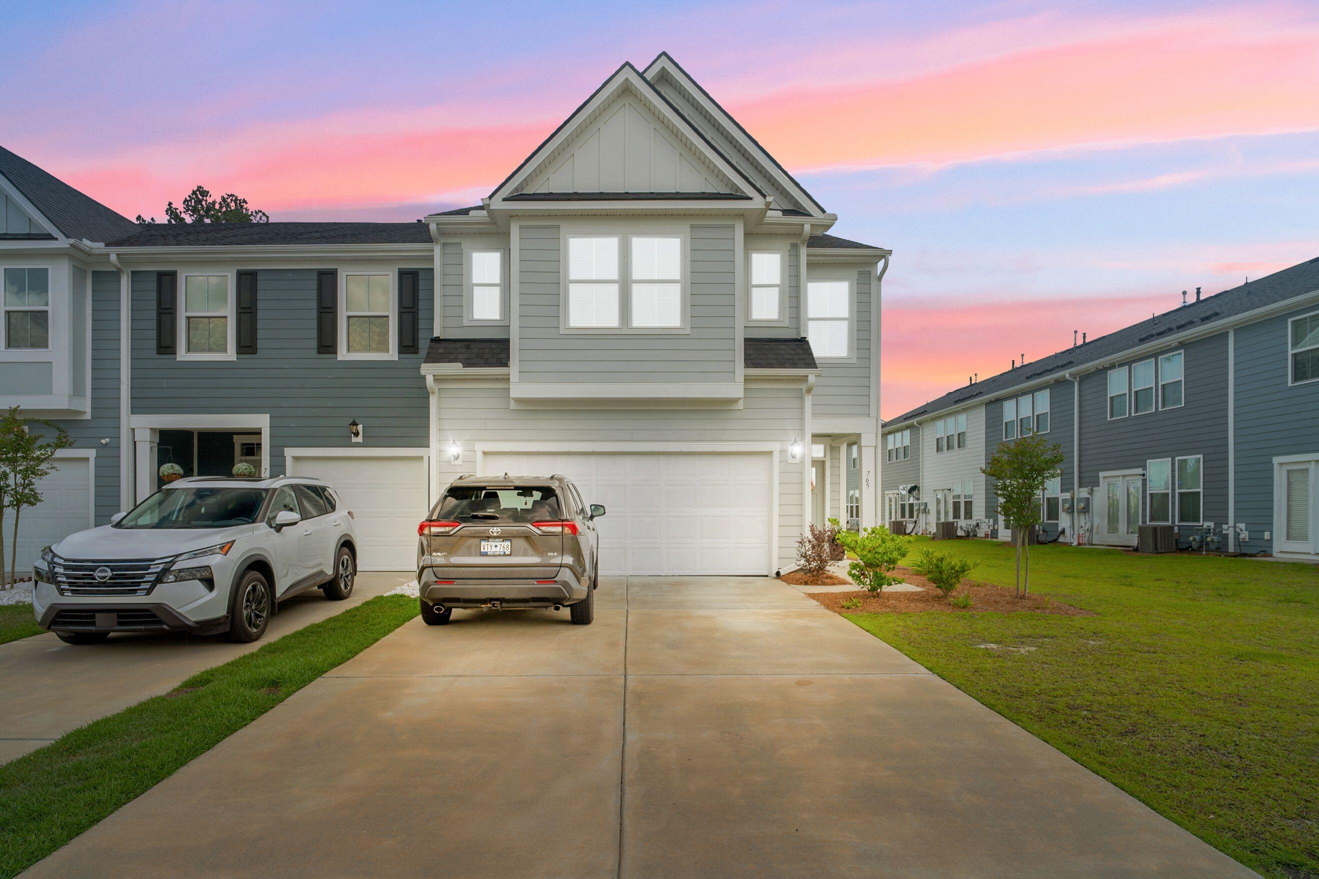 765 Trotters Lane