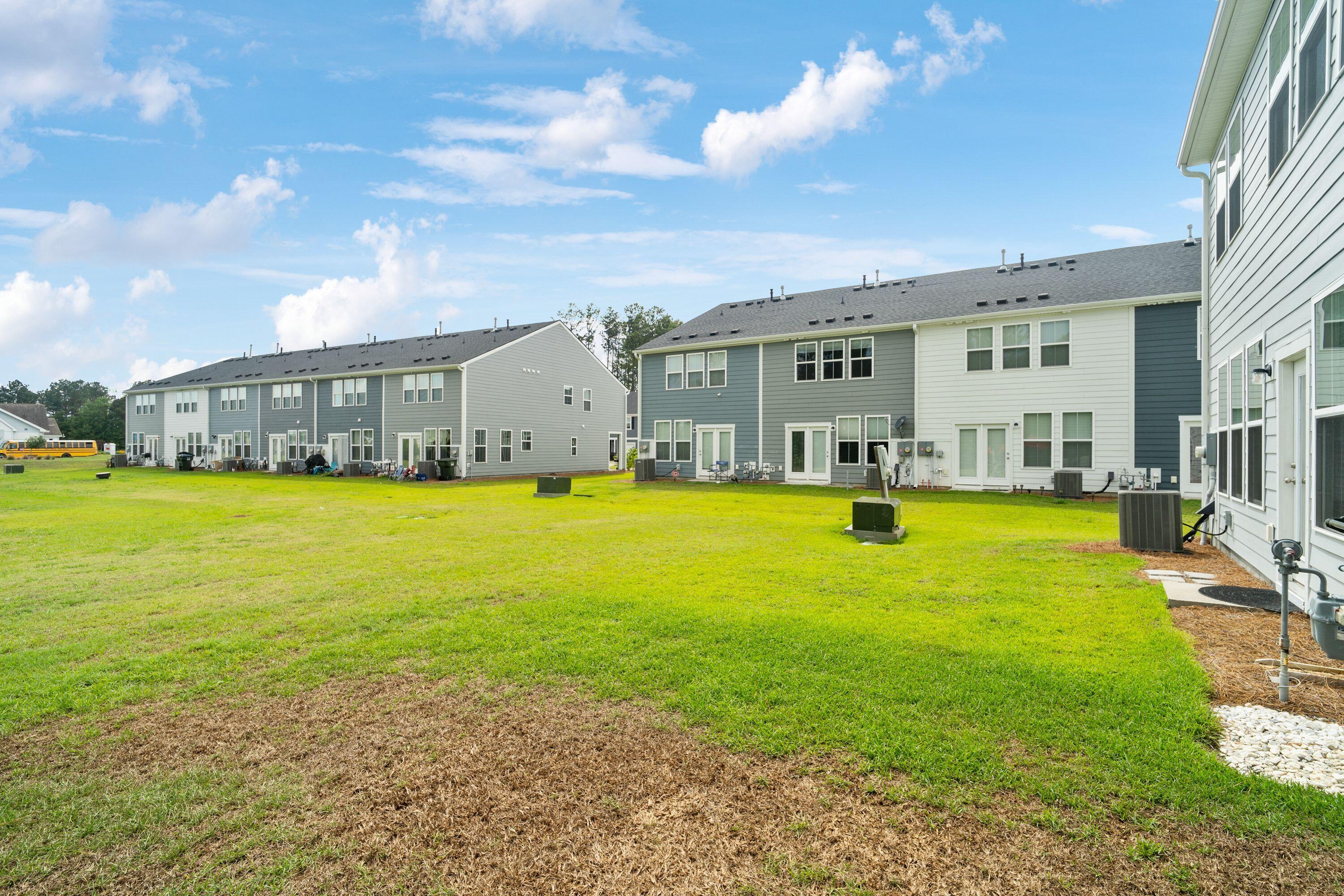 765 Trotters Lane