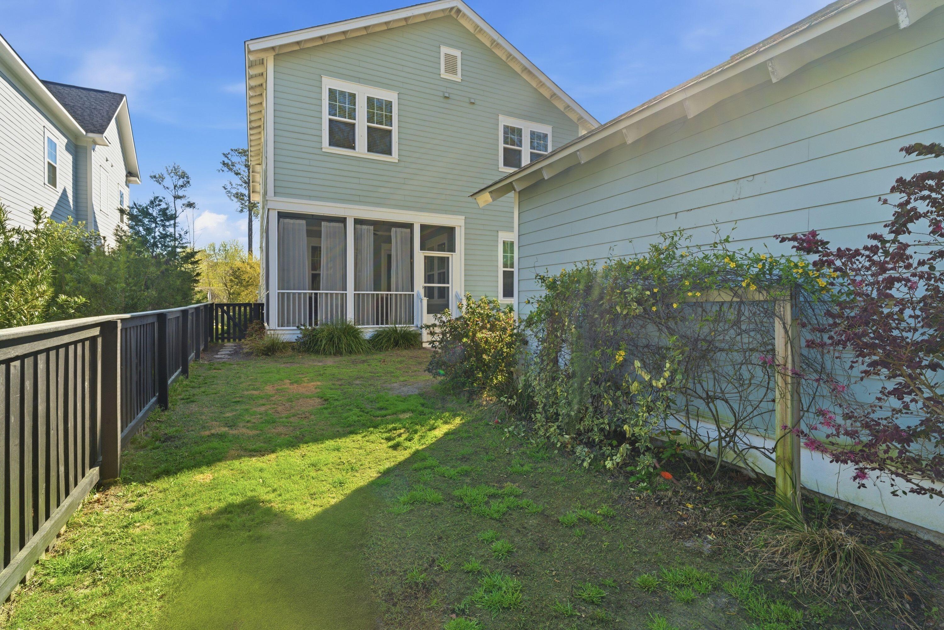 1645 Banning Street