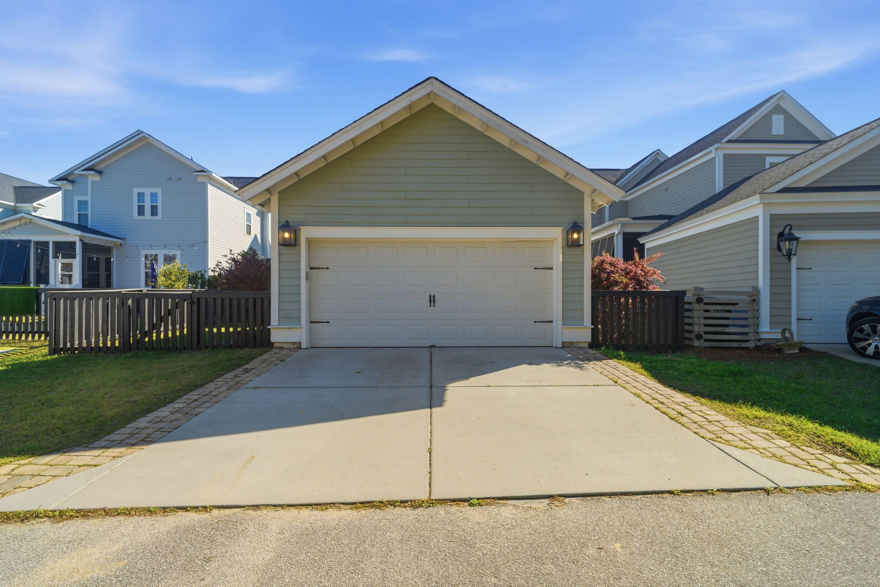 1645 Banning Street