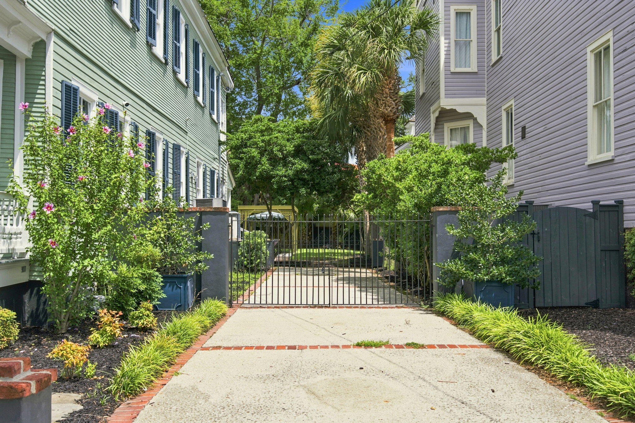 6 Rutledge Avenue