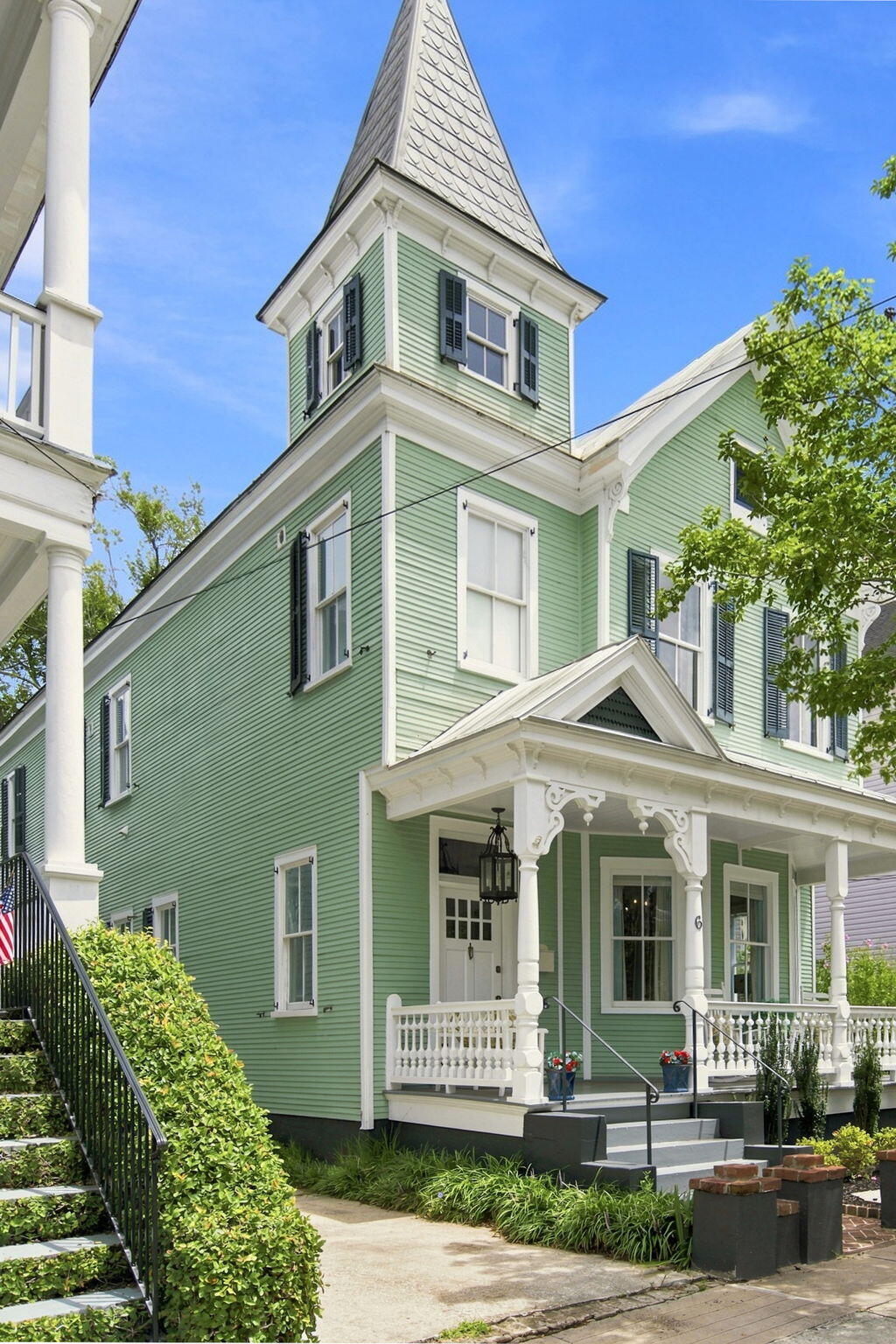 6 Rutledge Avenue