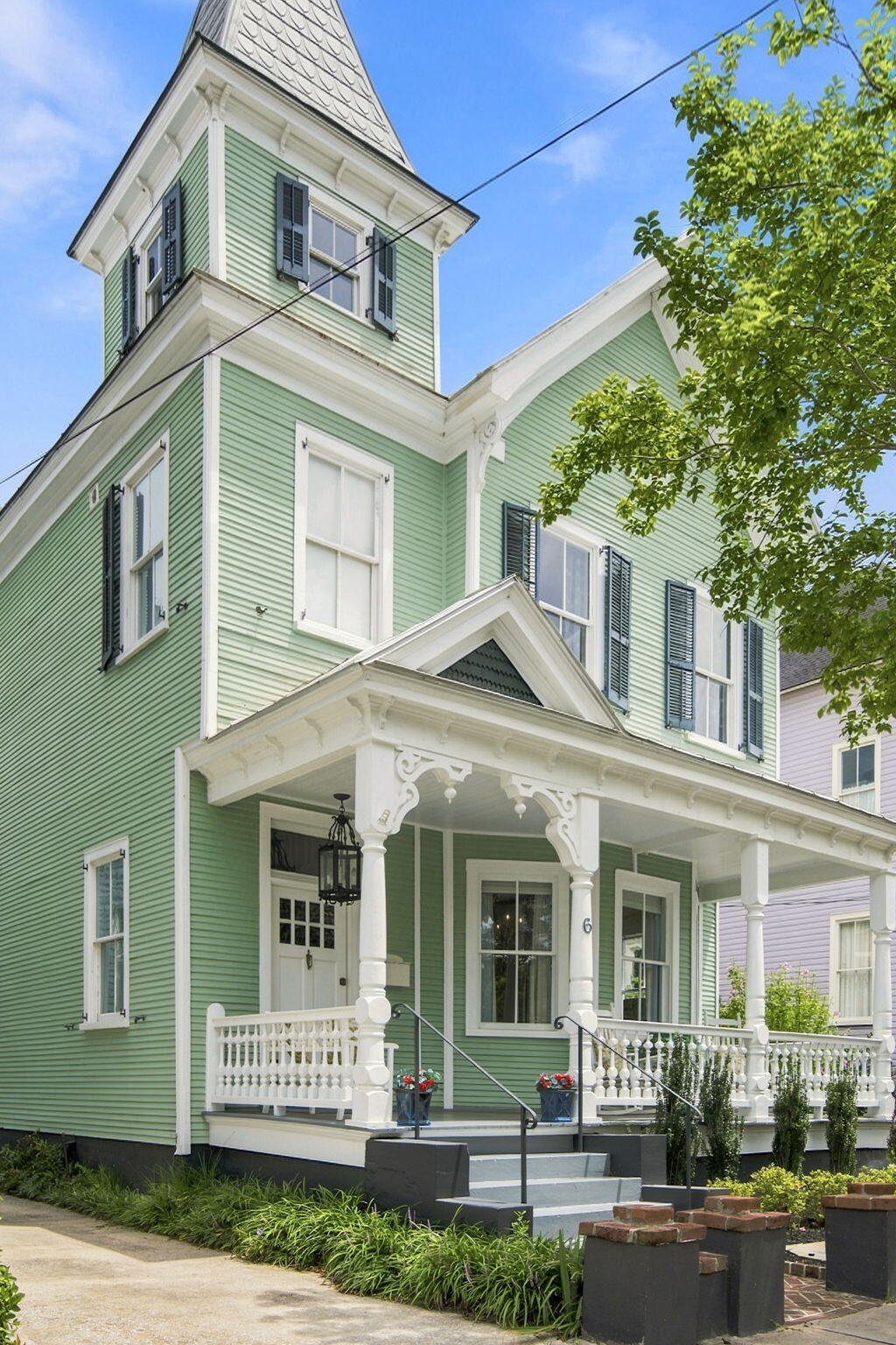 6 Rutledge Avenue