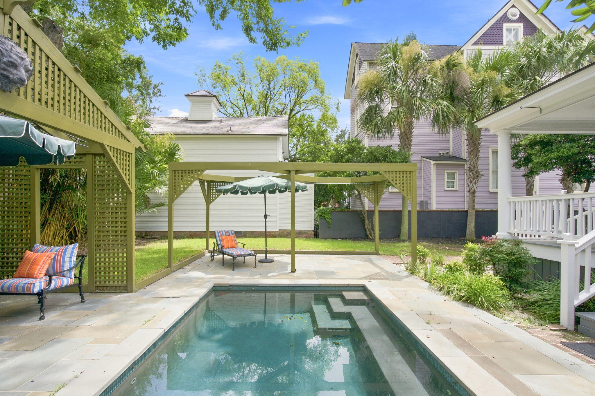 6 Rutledge Avenue