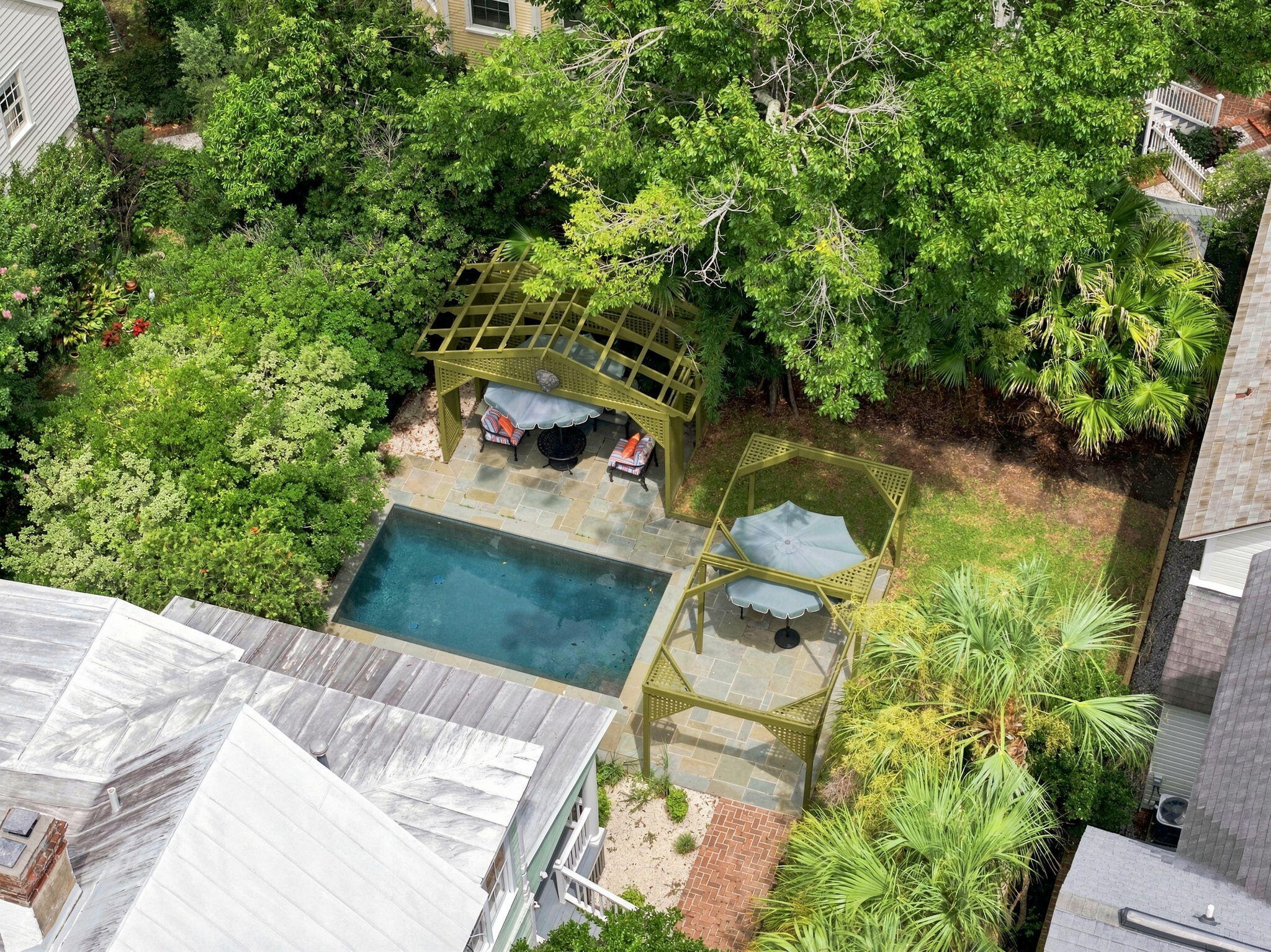 6 Rutledge Avenue