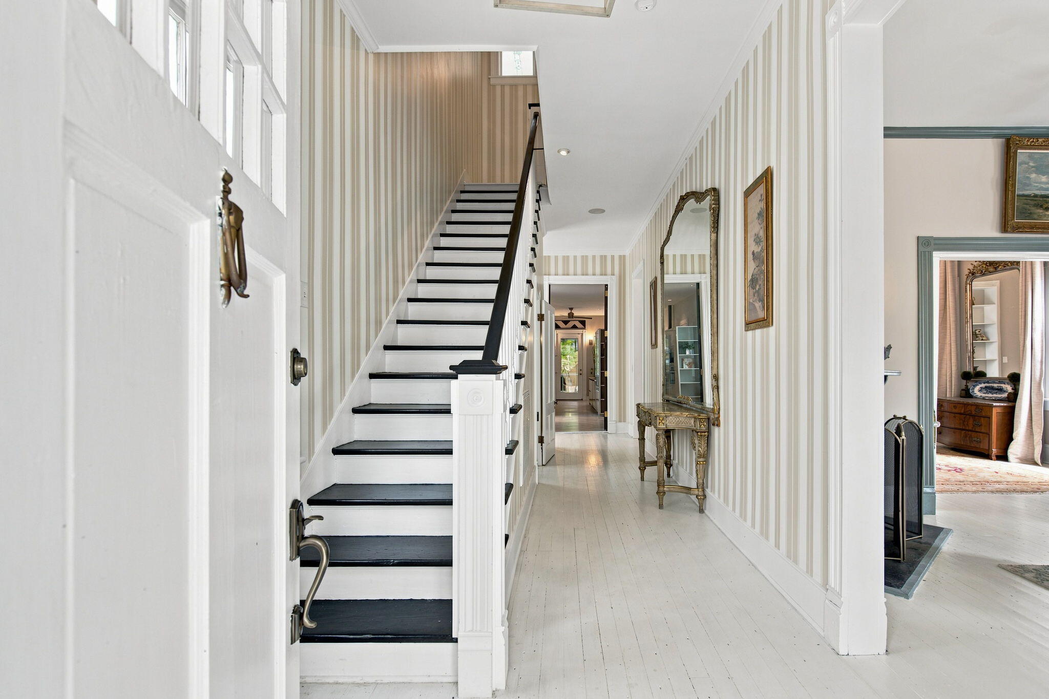 6 Rutledge Avenue