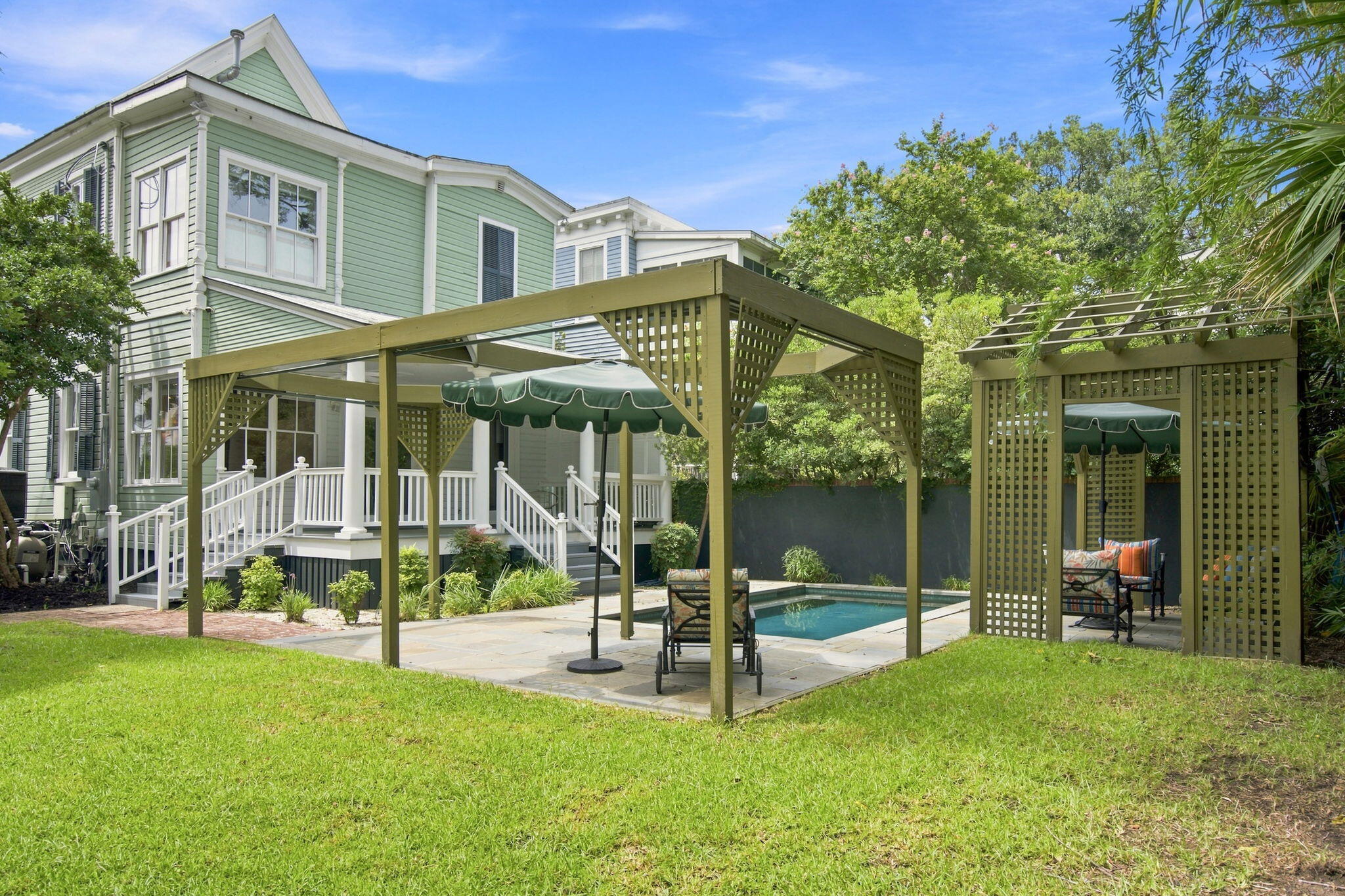6 Rutledge Avenue