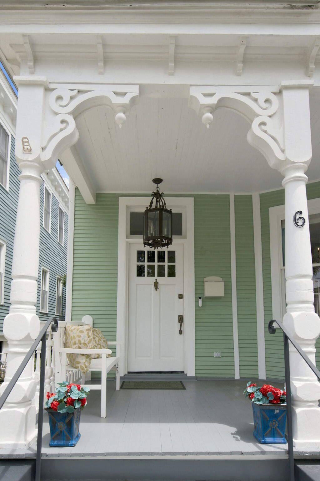 6 Rutledge Avenue