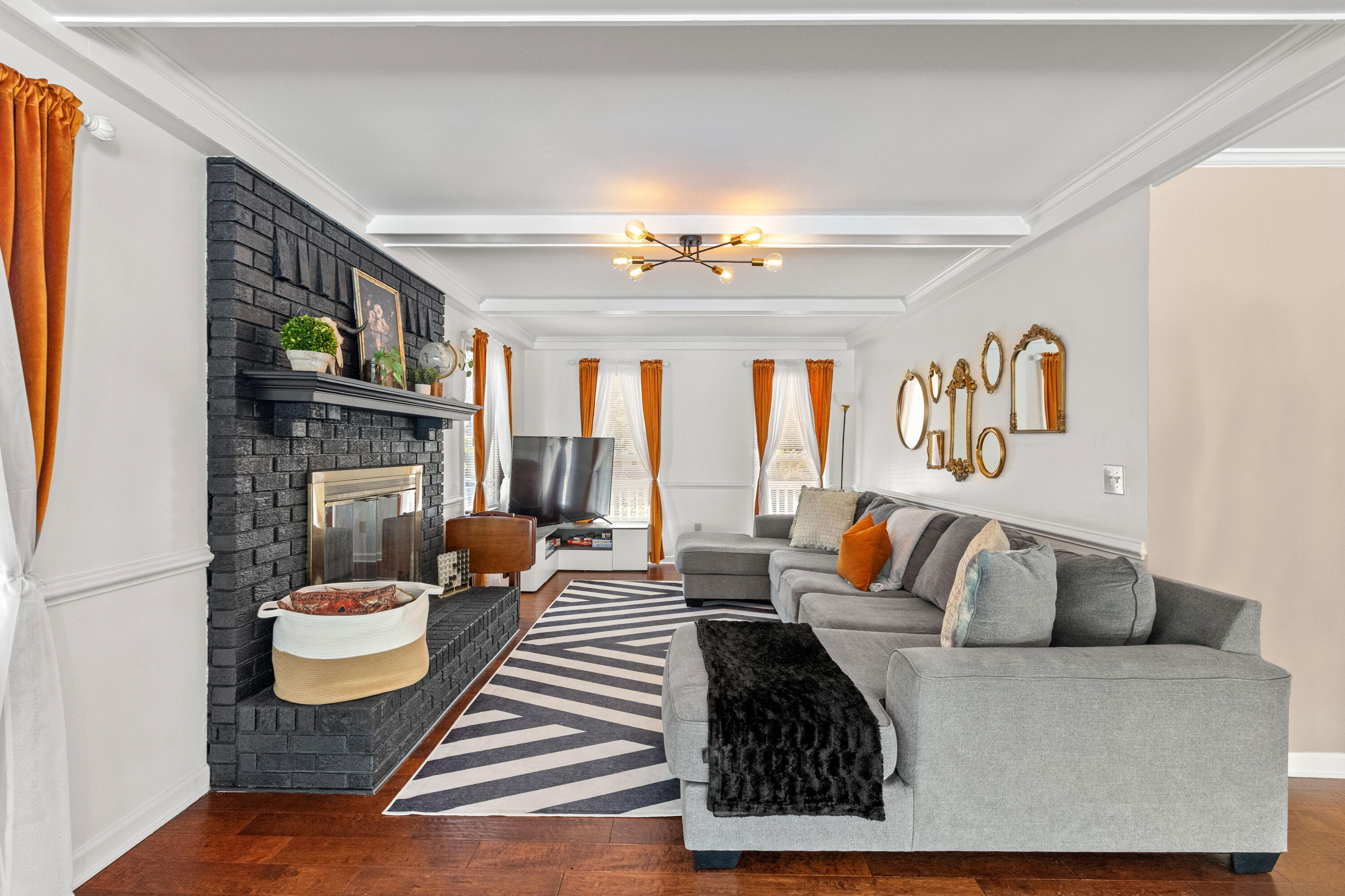 306 Anadale Court