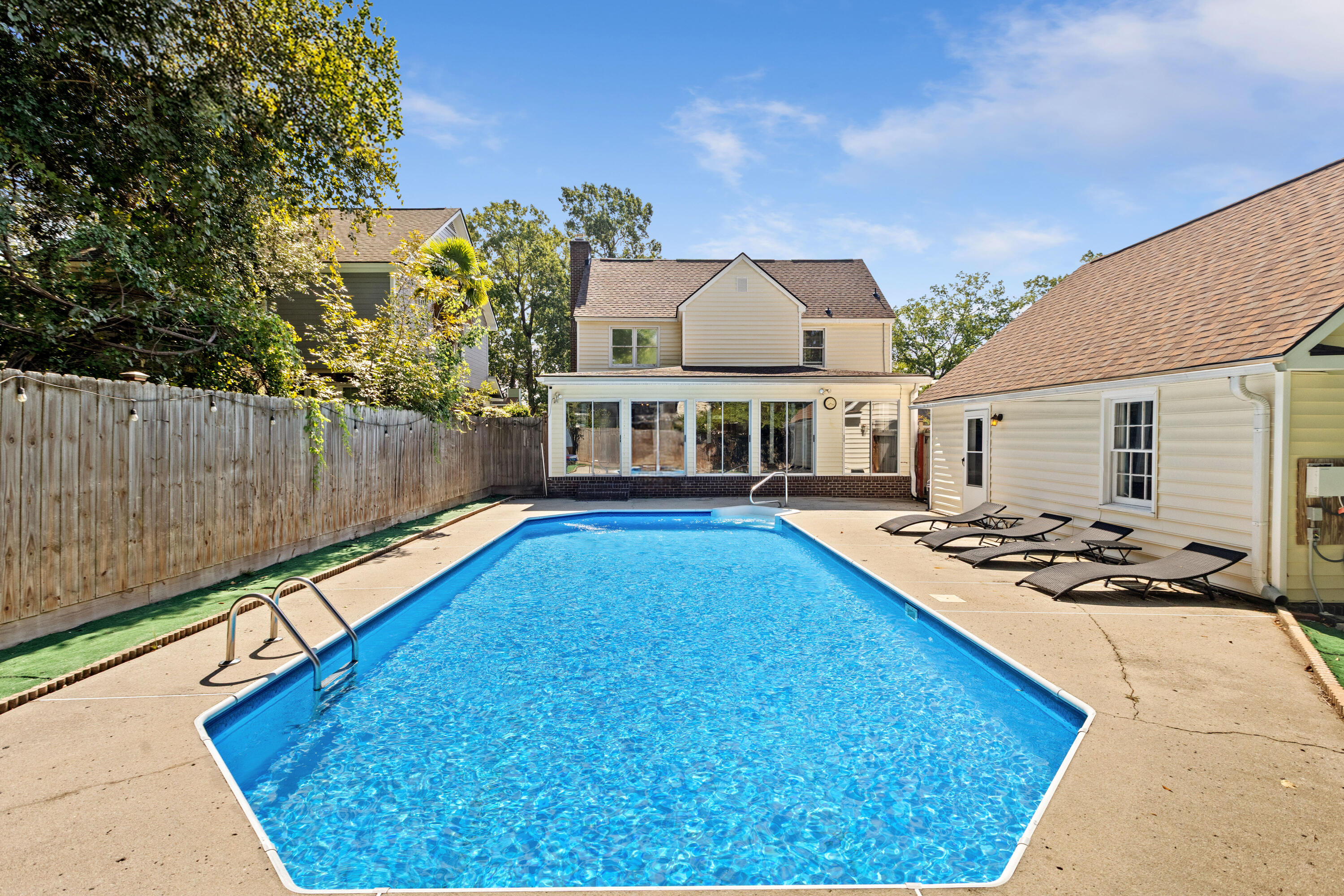 306 Anadale Court