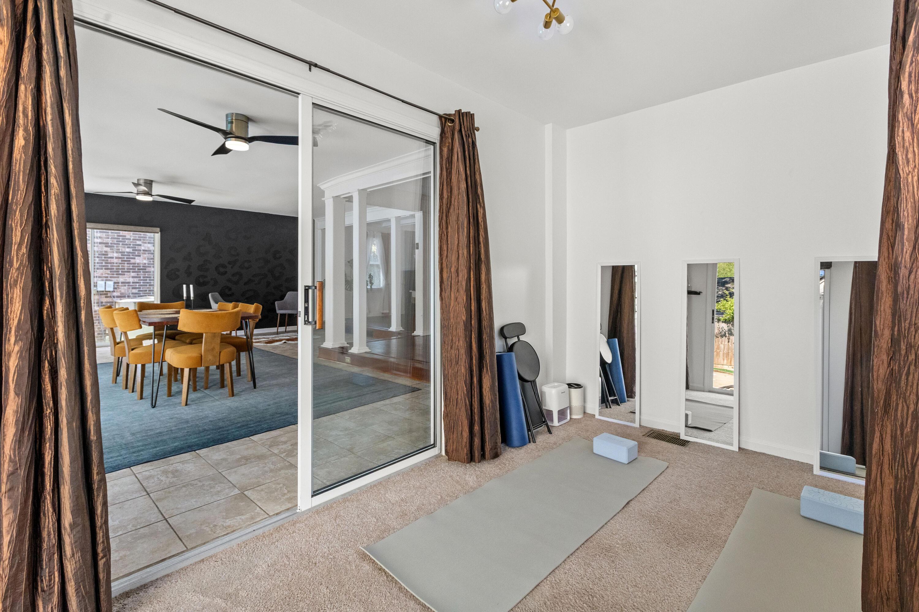 306 Anadale Court