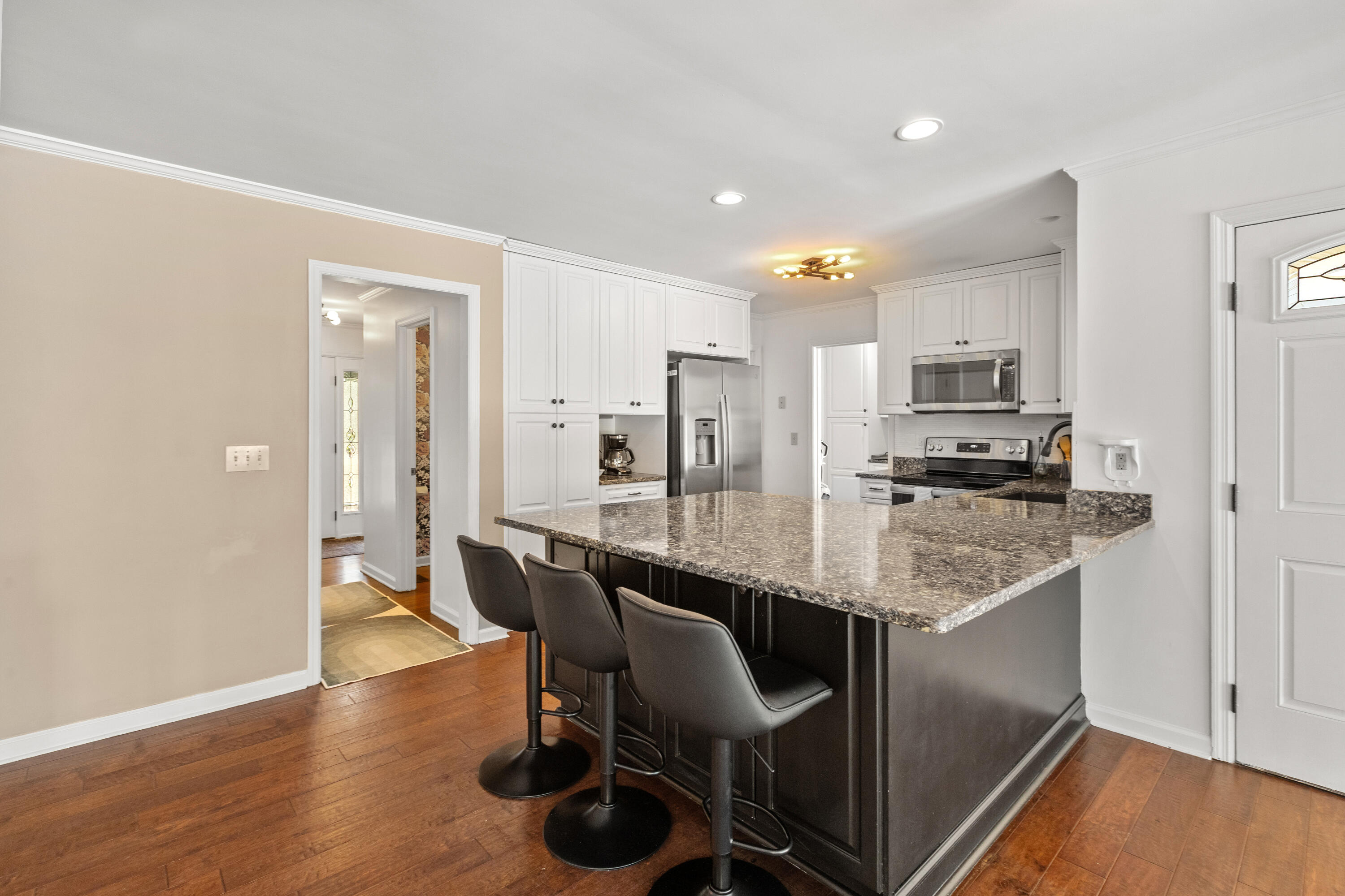306 Anadale Court