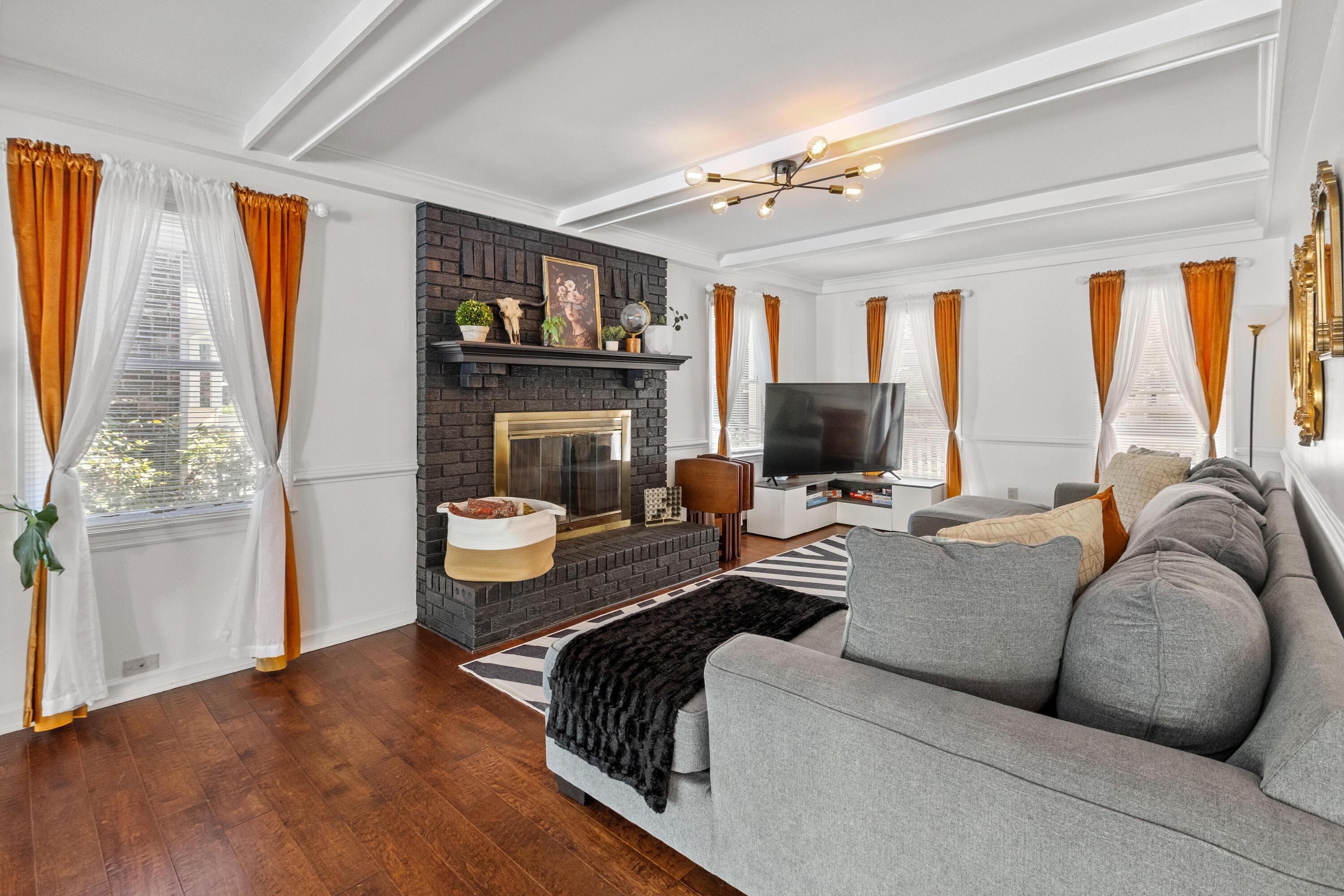 306 Anadale Court