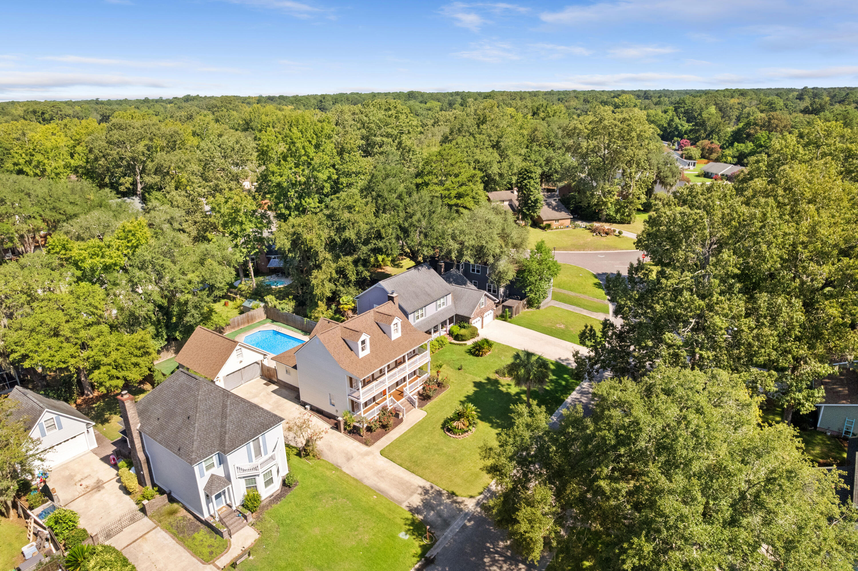 306 Anadale Court