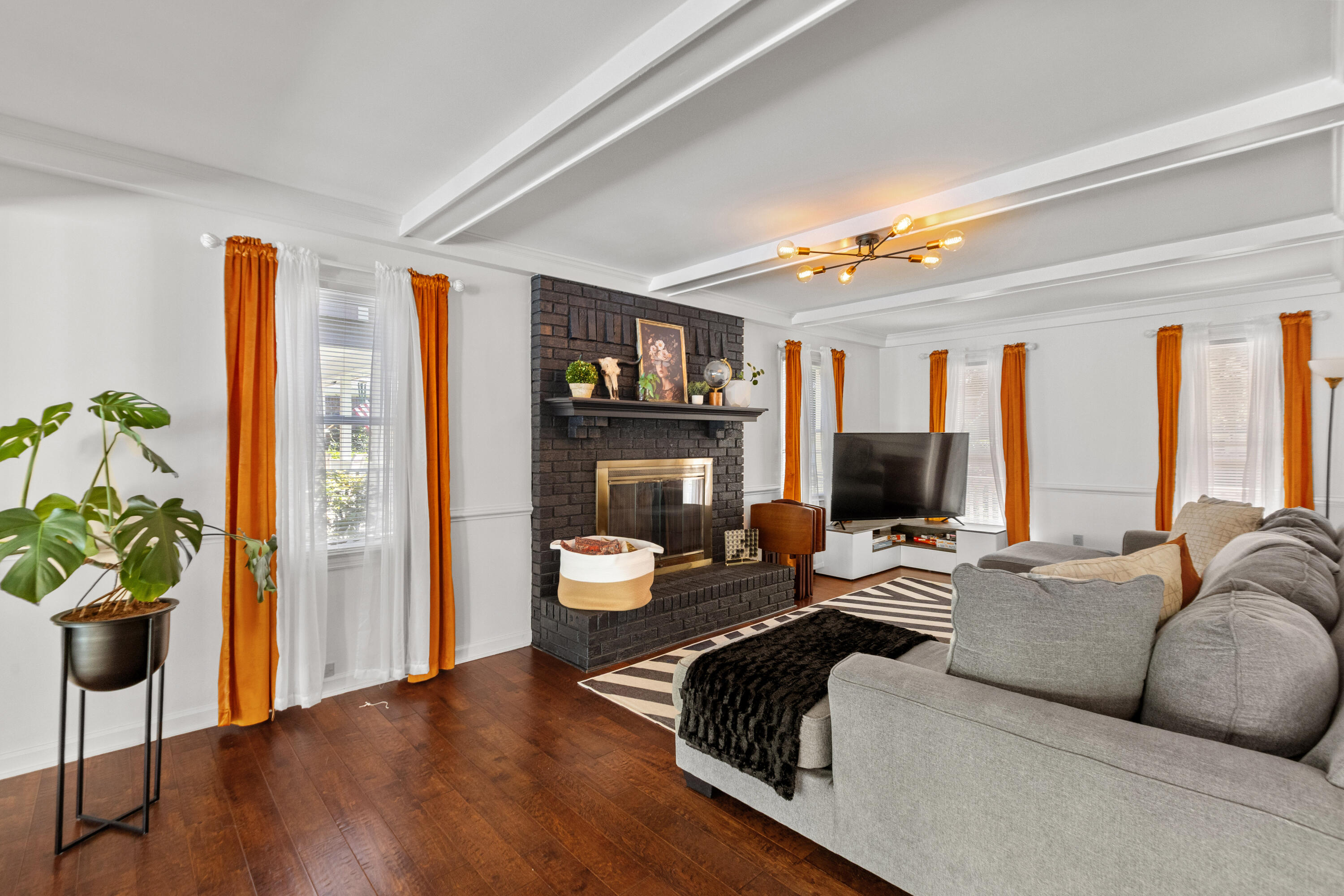306 Anadale Court