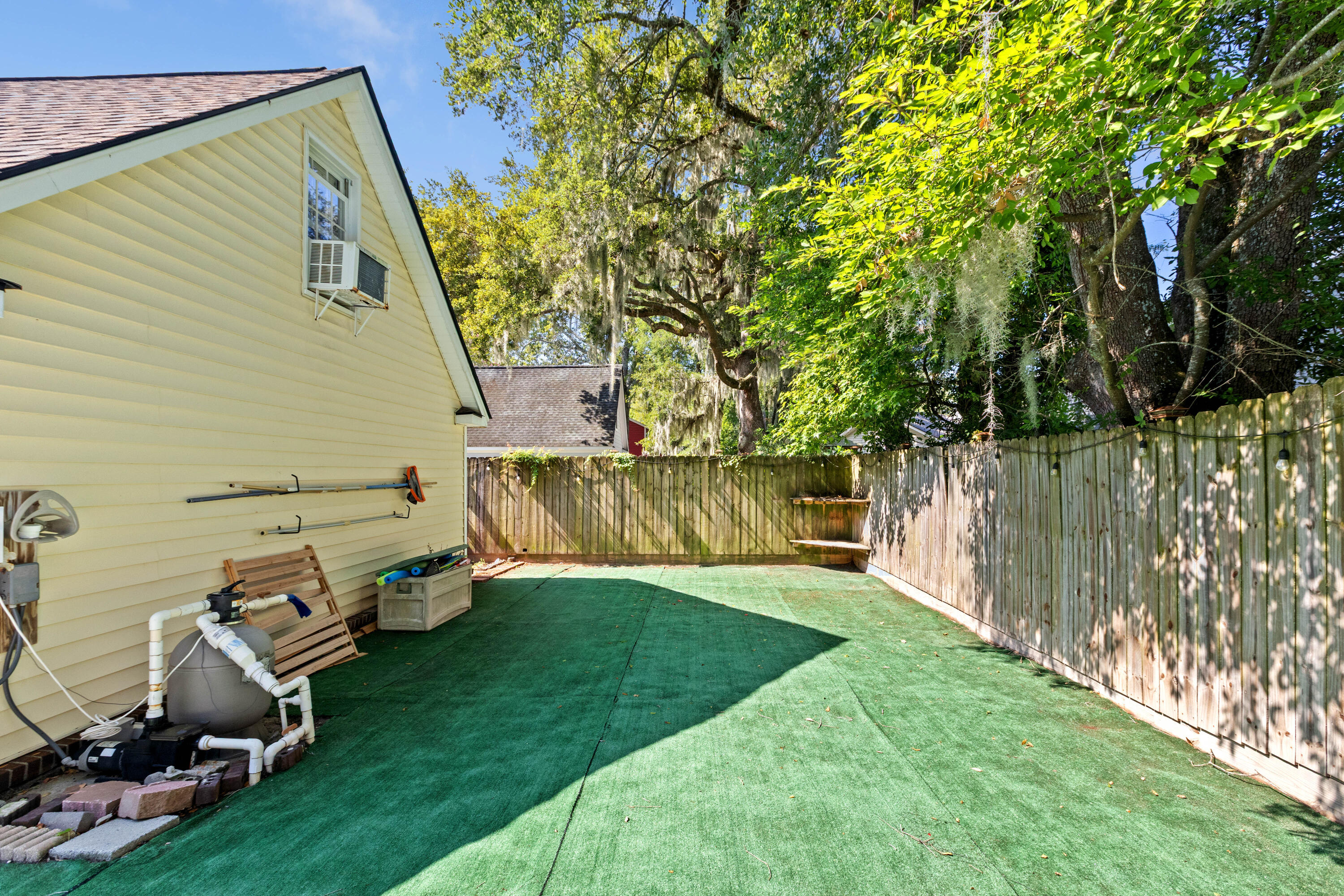 306 Anadale Court