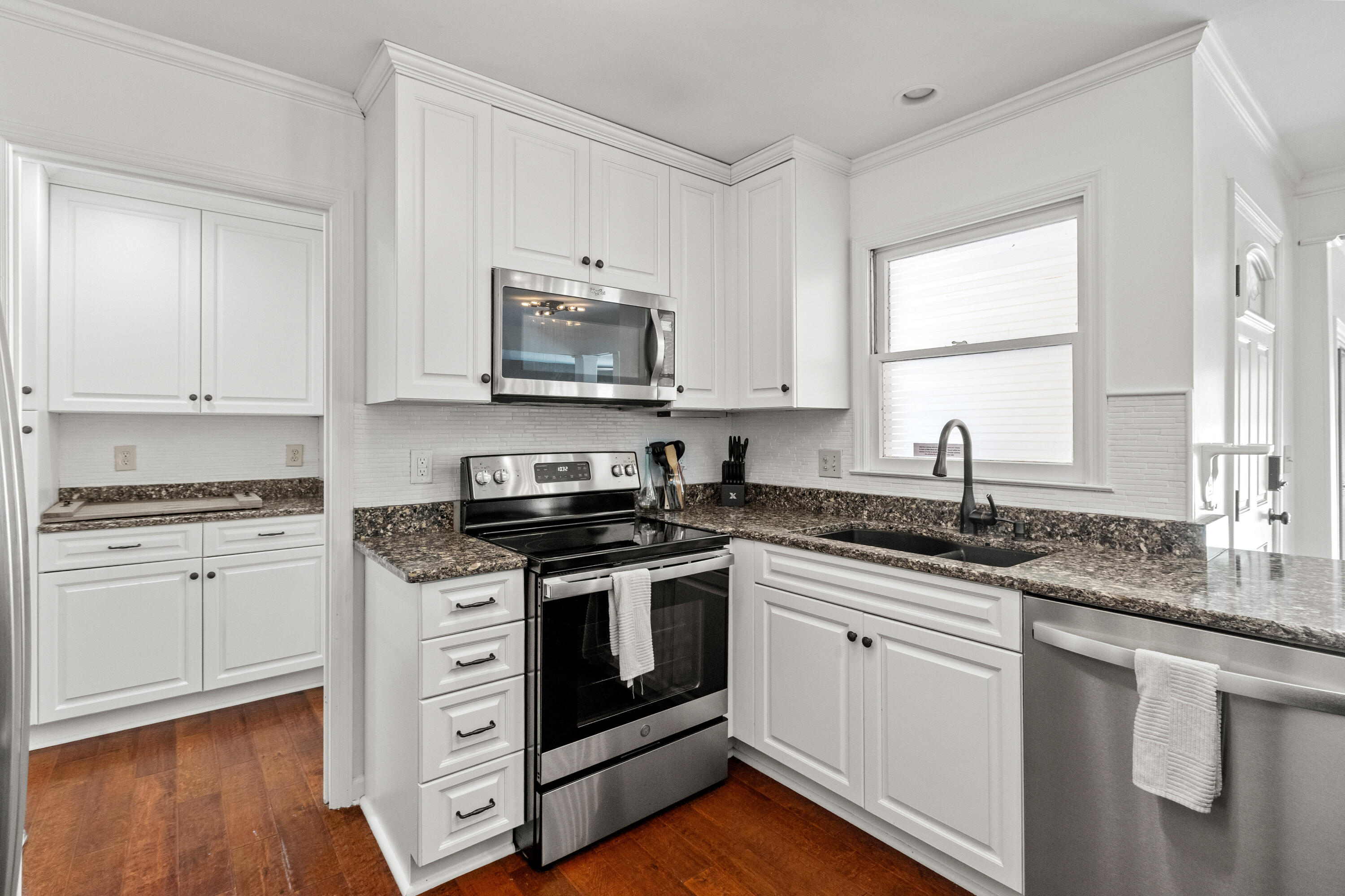 306 Anadale Court