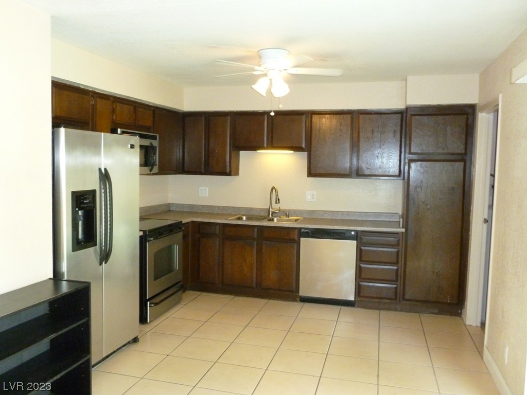 706 Fernwood Lane None