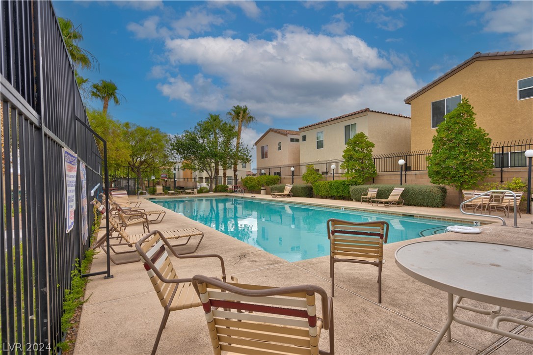 7687 Hampton Cove Lane