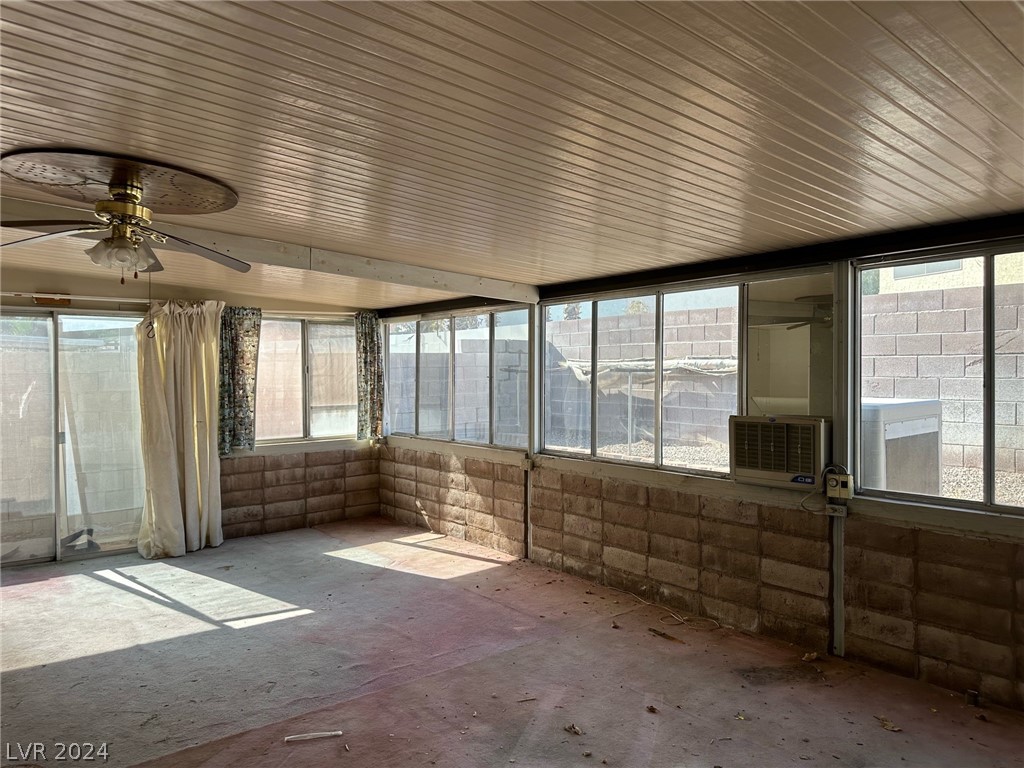 5366 Brady Lane