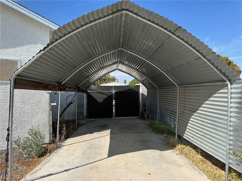 5366 Brady Lane