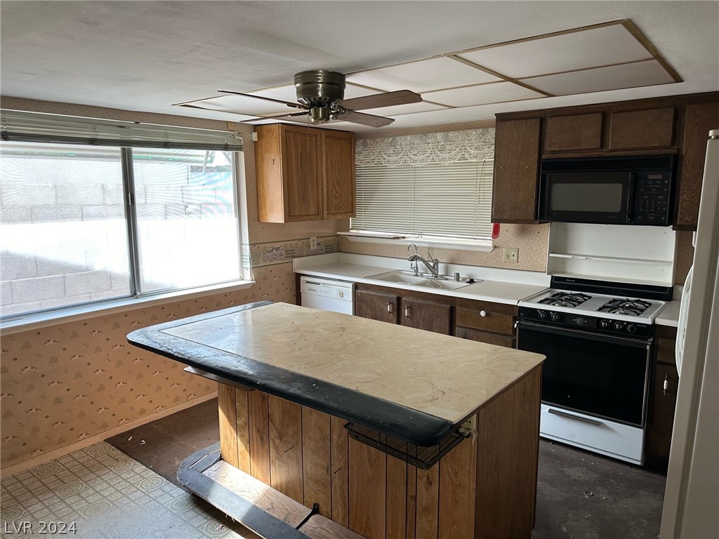 5366 Brady Lane
