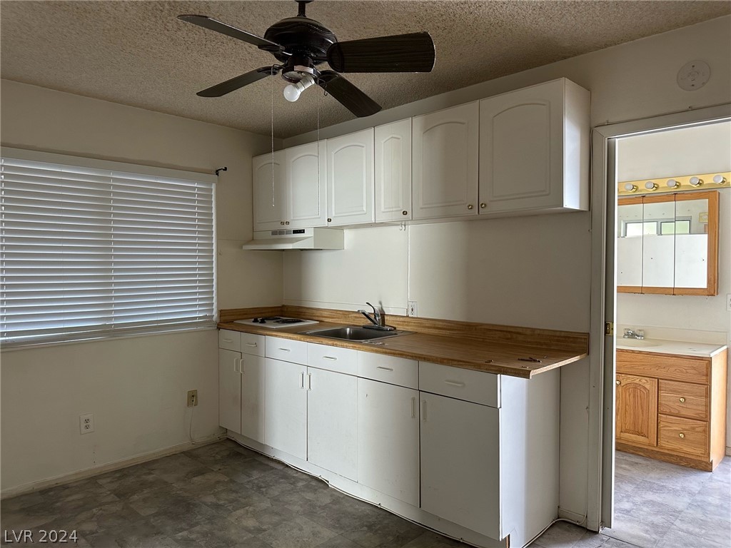 5366 Brady Lane