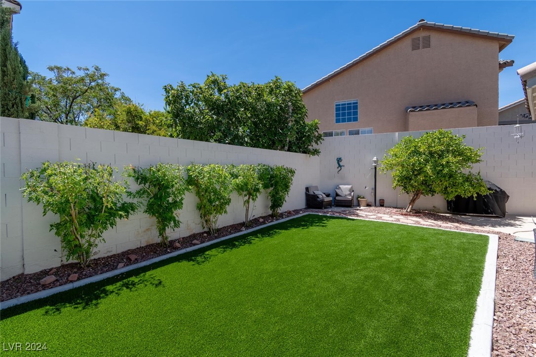1609 Saddle Rock Circle