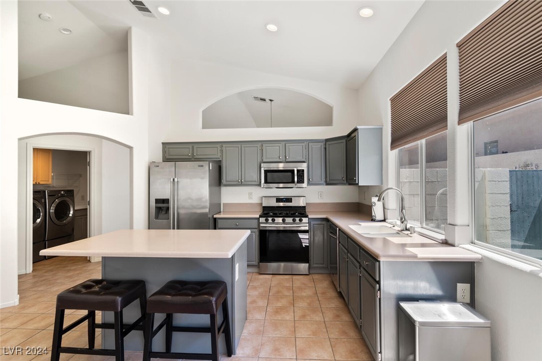 1609 Saddle Rock Circle