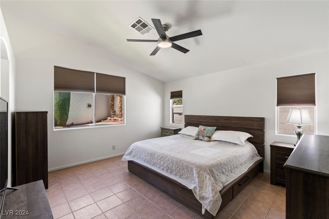 1609 Saddle Rock Circle