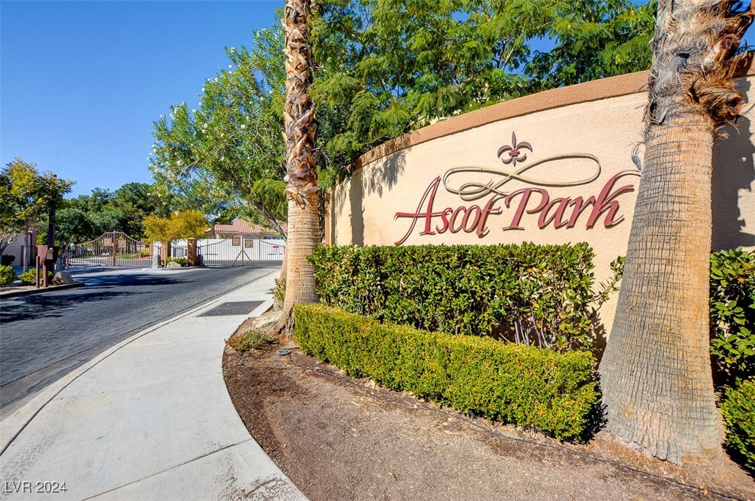 1609 Saddle Rock Circle