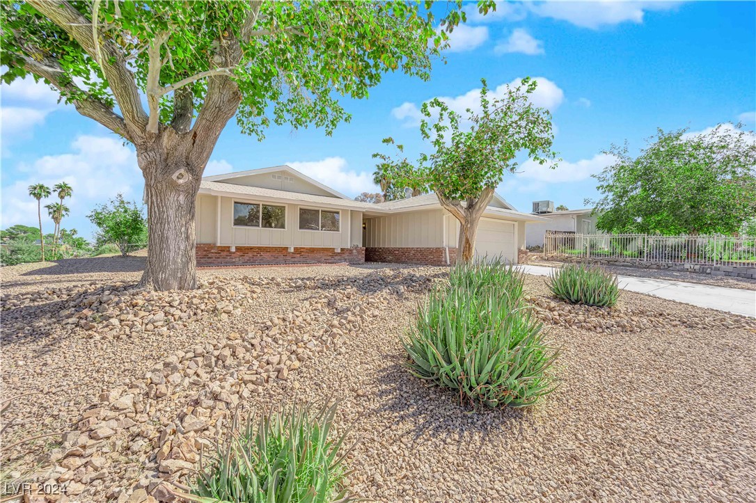 3920 Sorrento Way