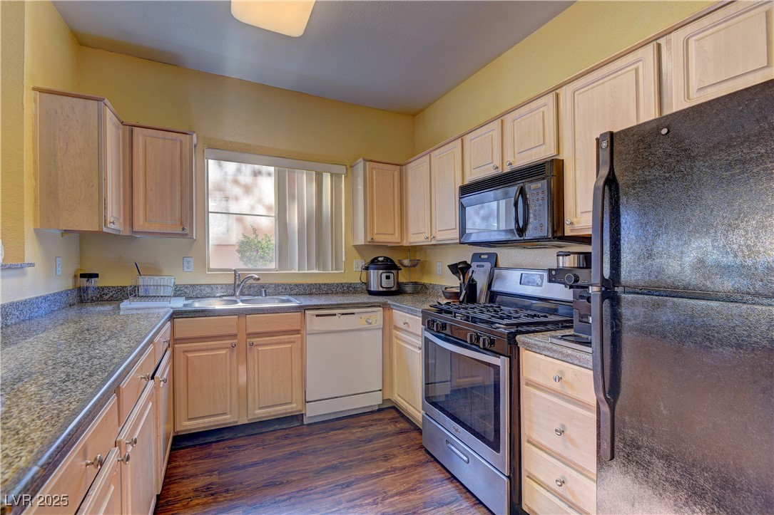 5250 South Rainbow Boulevard 1121