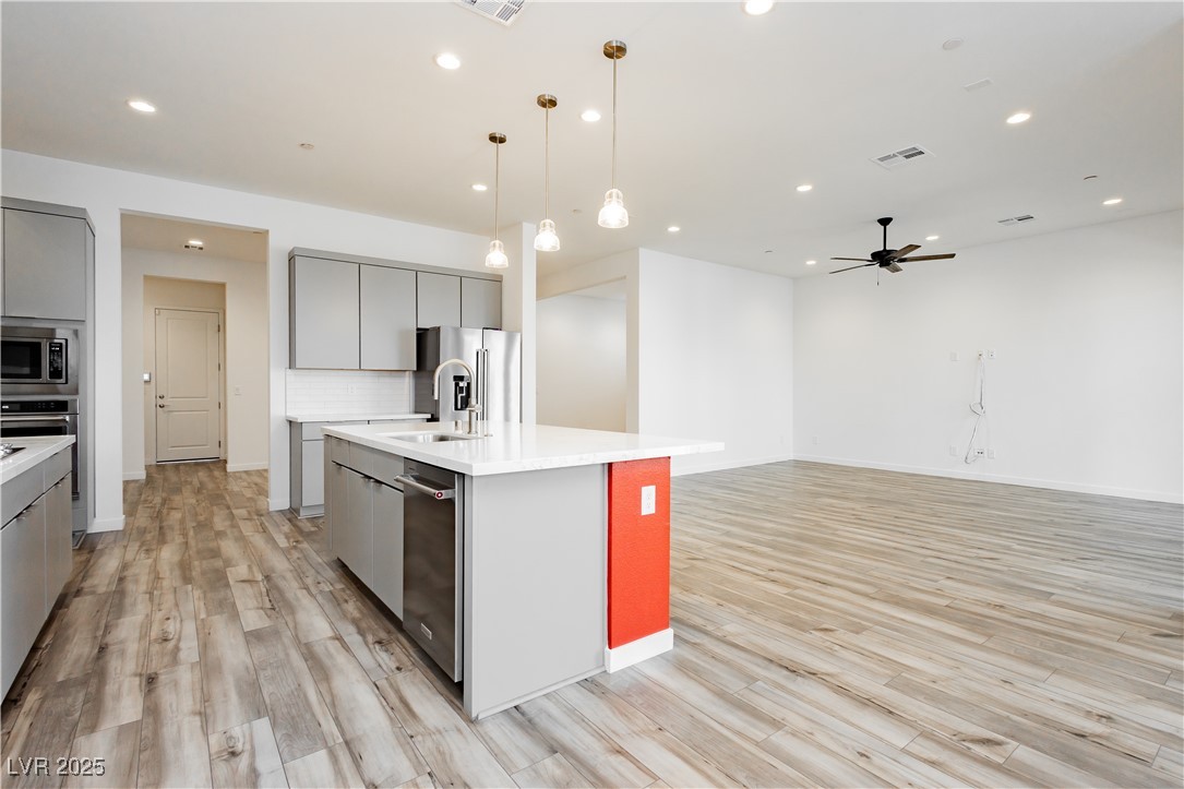 856 Watford Place
