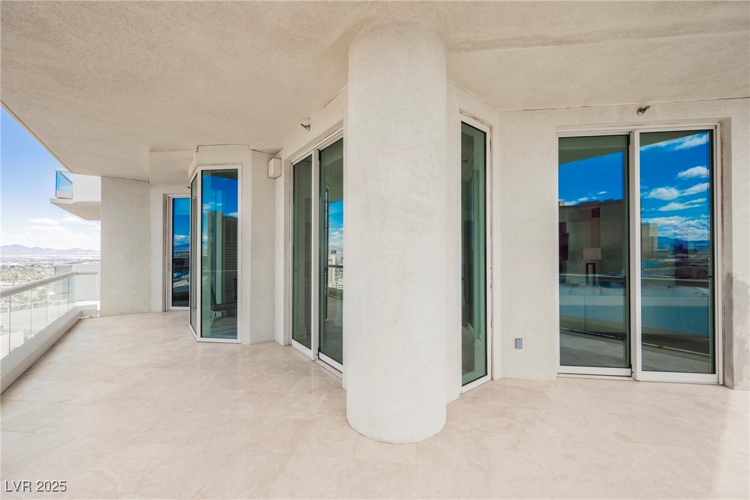 2747 Paradise Road 2606
