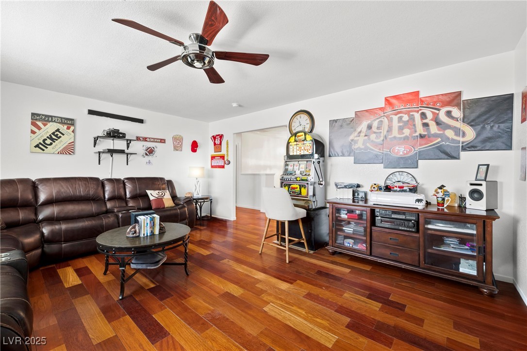 6136 Benchmark Way