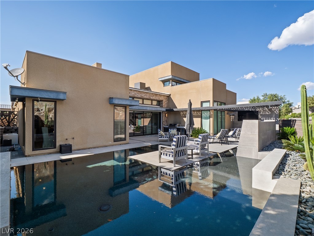 2211 Ledge Rock Lane