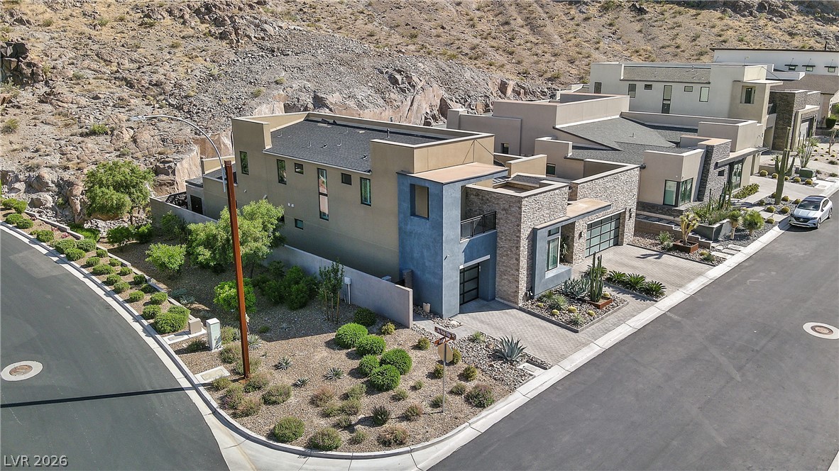 2211 Ledge Rock Lane