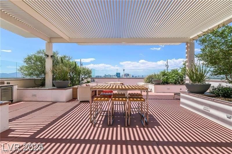 150 Las Vegas Boulevard 2512