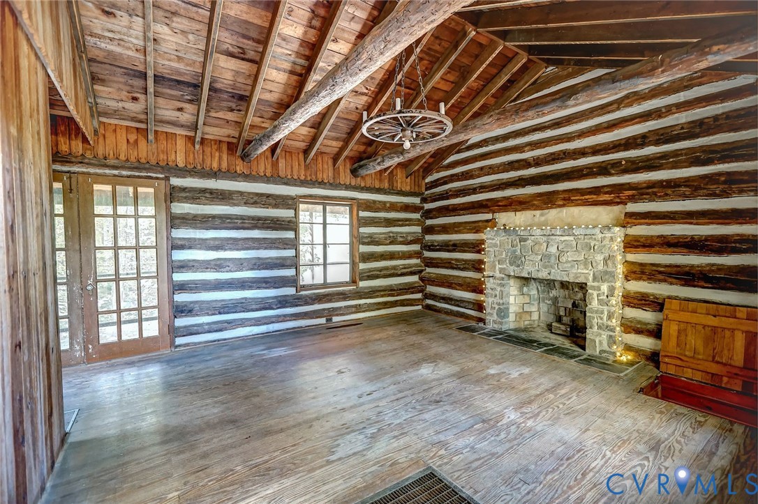 8801 & 8804 Riverside Dr