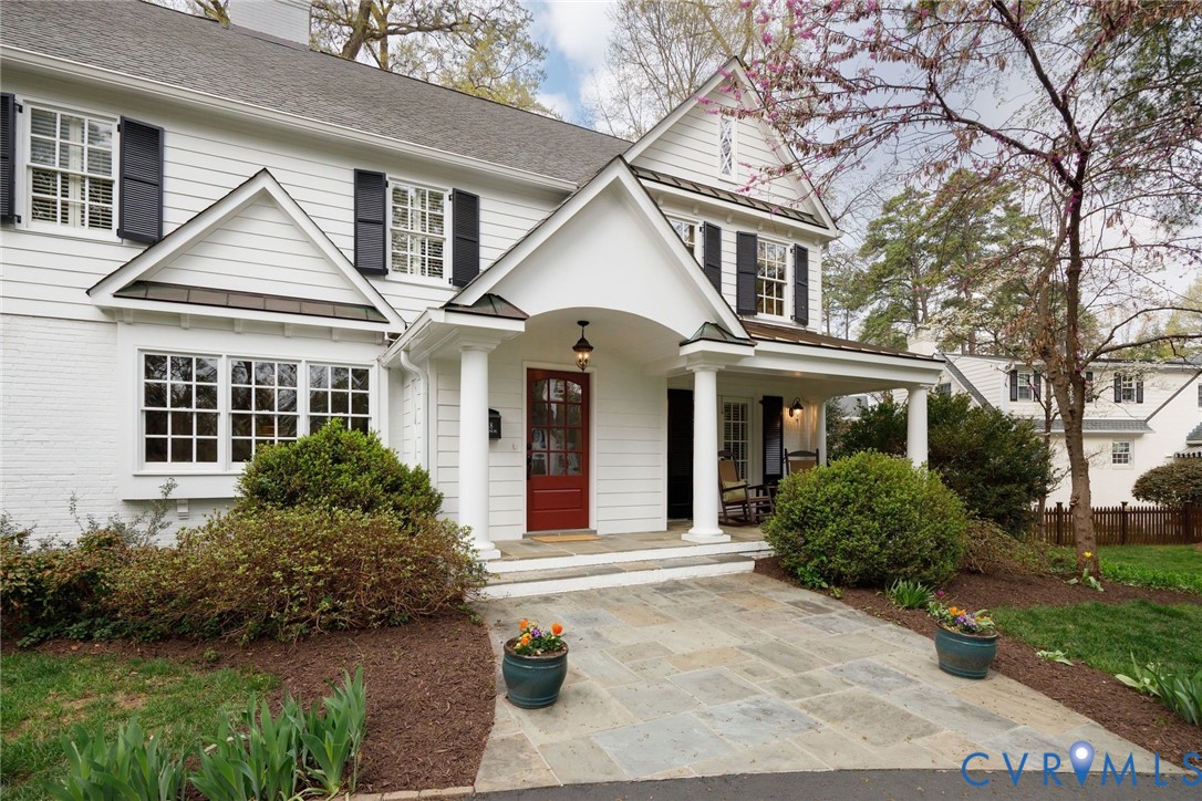 318 Lakewood Dr