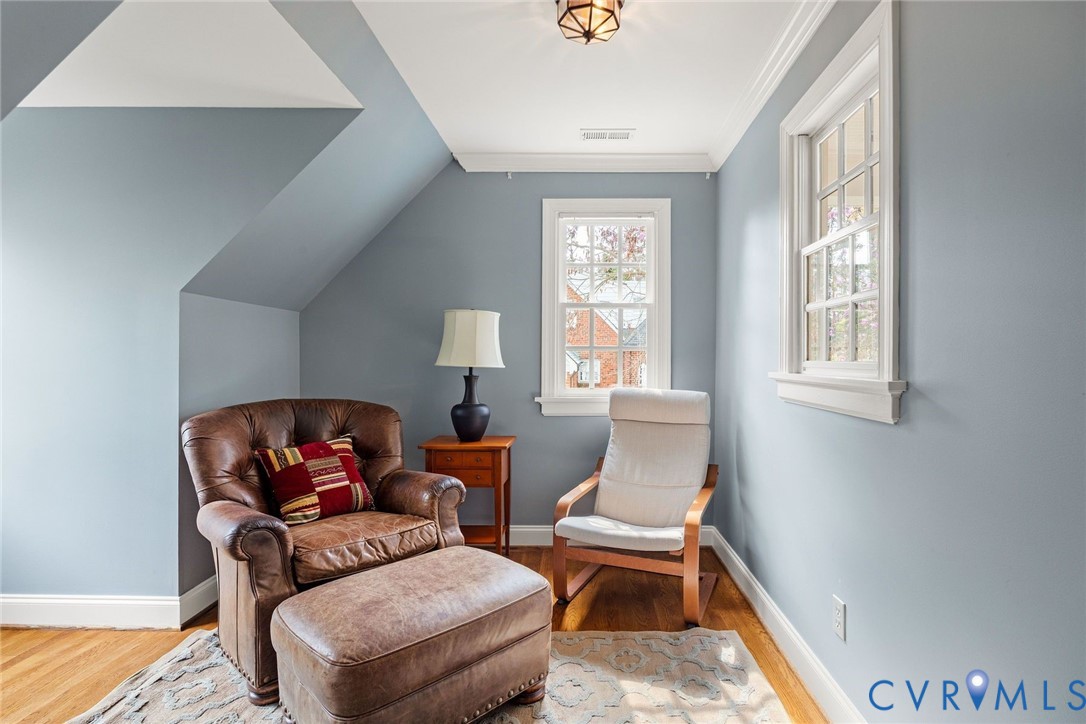 318 Lakewood Dr