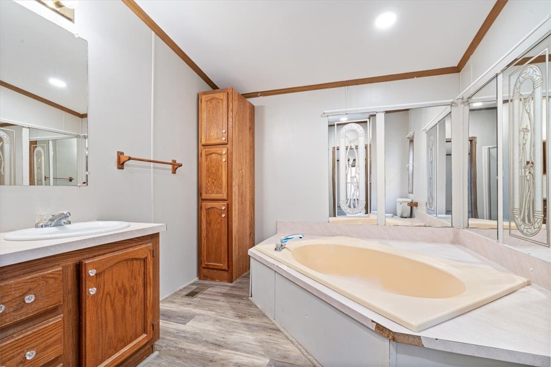 1287 Madison 7250